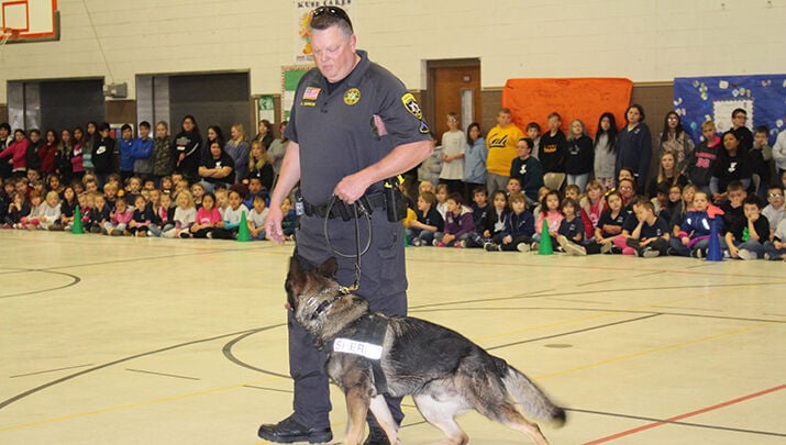 Cerbat Elementary in Kingman celebrates Law Enforcement Appreciation ...