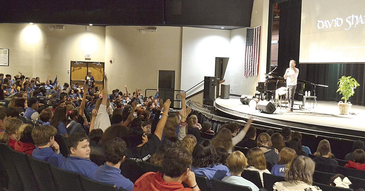 Bullhead Middle School Students Delighted By greatest Showman bullhead-middle-school-students-delighted-by-greatest-showman