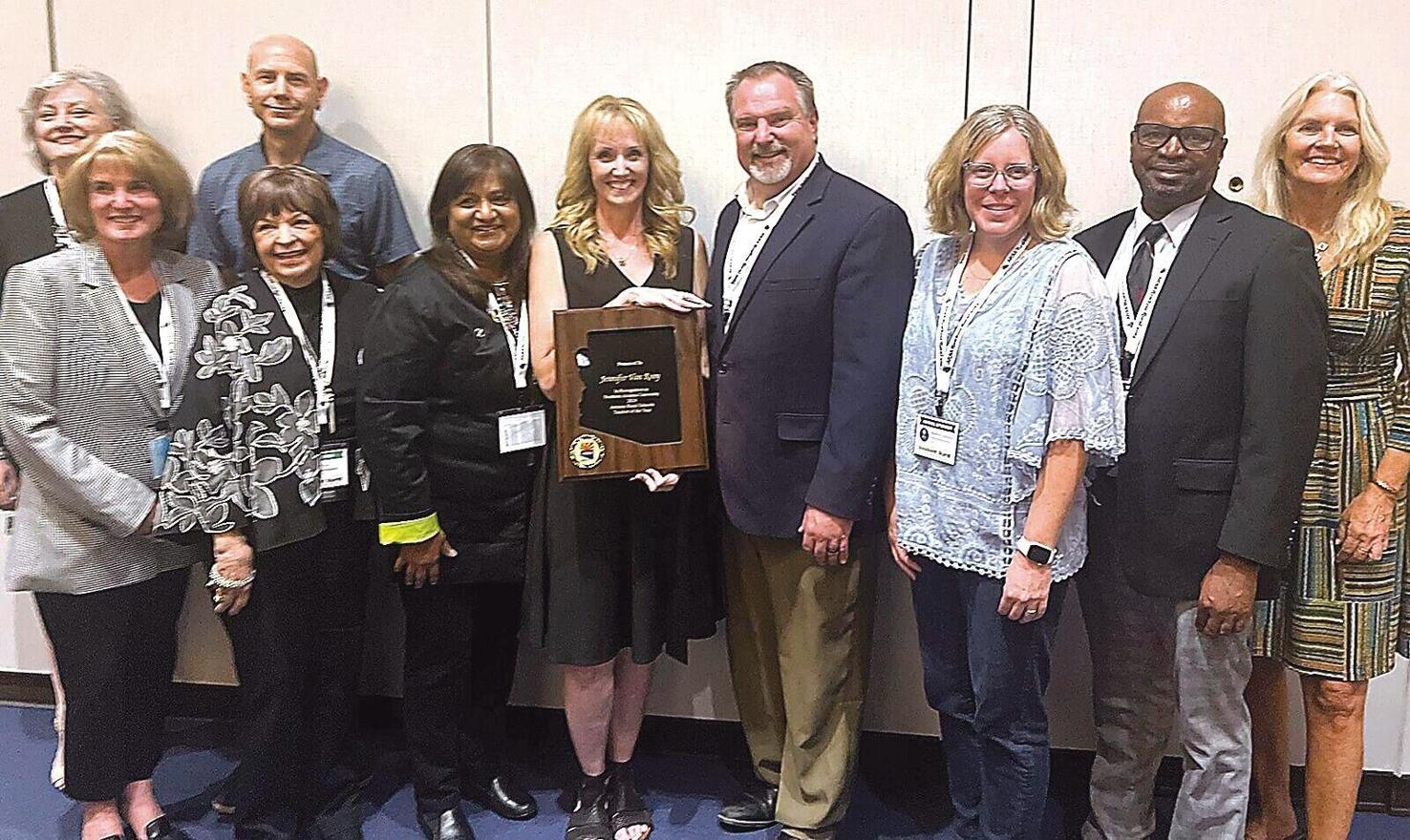 Mohave Valley Junior High teacher named Arizona Rural Teacher of the