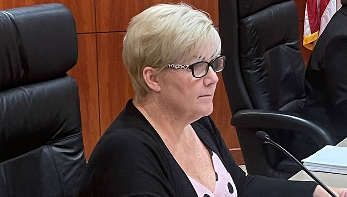 Ginny Anderson keeps Mohave County meetings running smoothly | | kdminer.com