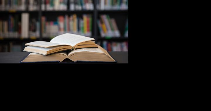 Kingman Unified School District board votes against books for classroom instruction - Vimarsana News