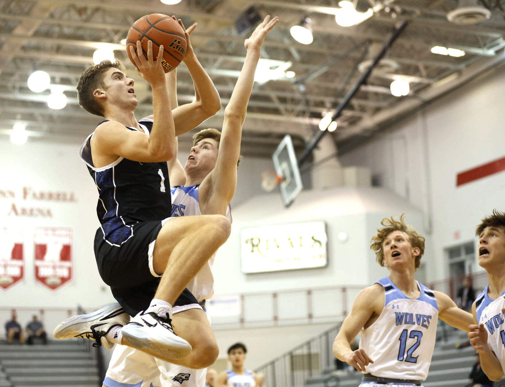 Shelton topples GICC at Heartland Holiday Hoops Classic