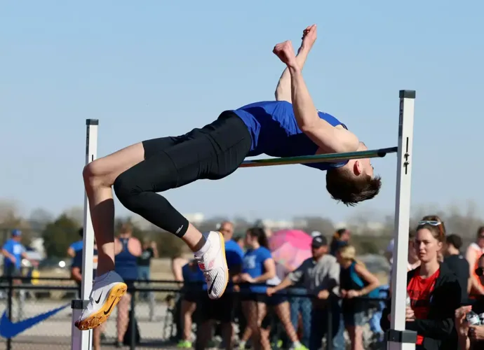 Eleven Lopers Qualify for NCAA Outdoor Championships at Emporia