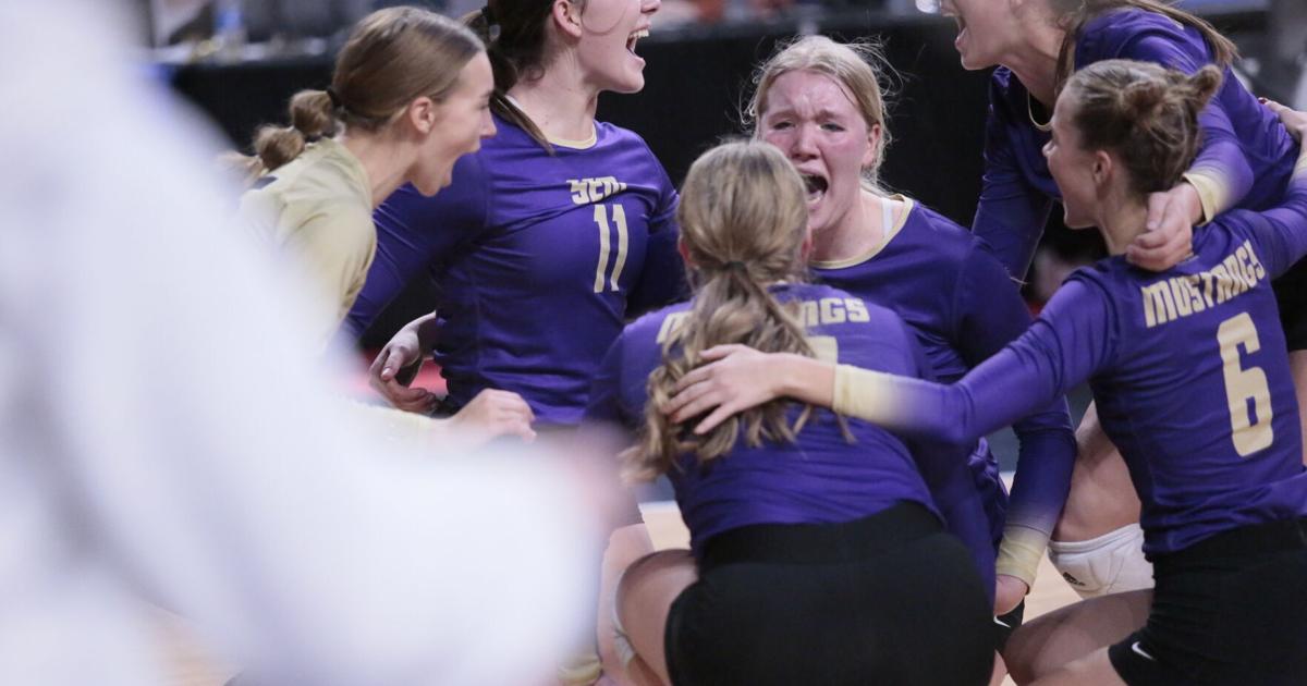 Kearney Hub Nebraska state volleyball tournament coverage Kearney Hub Nebraska state volleyball tournament coverage