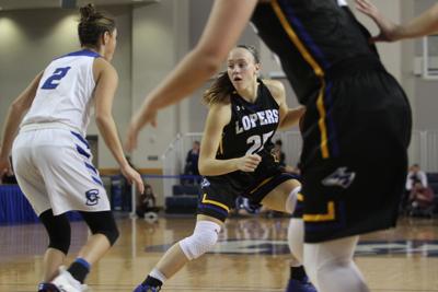 Shot Down Creighton Pulls Away For 100 68 Win Over Lopers Unk Kearneyhub Com