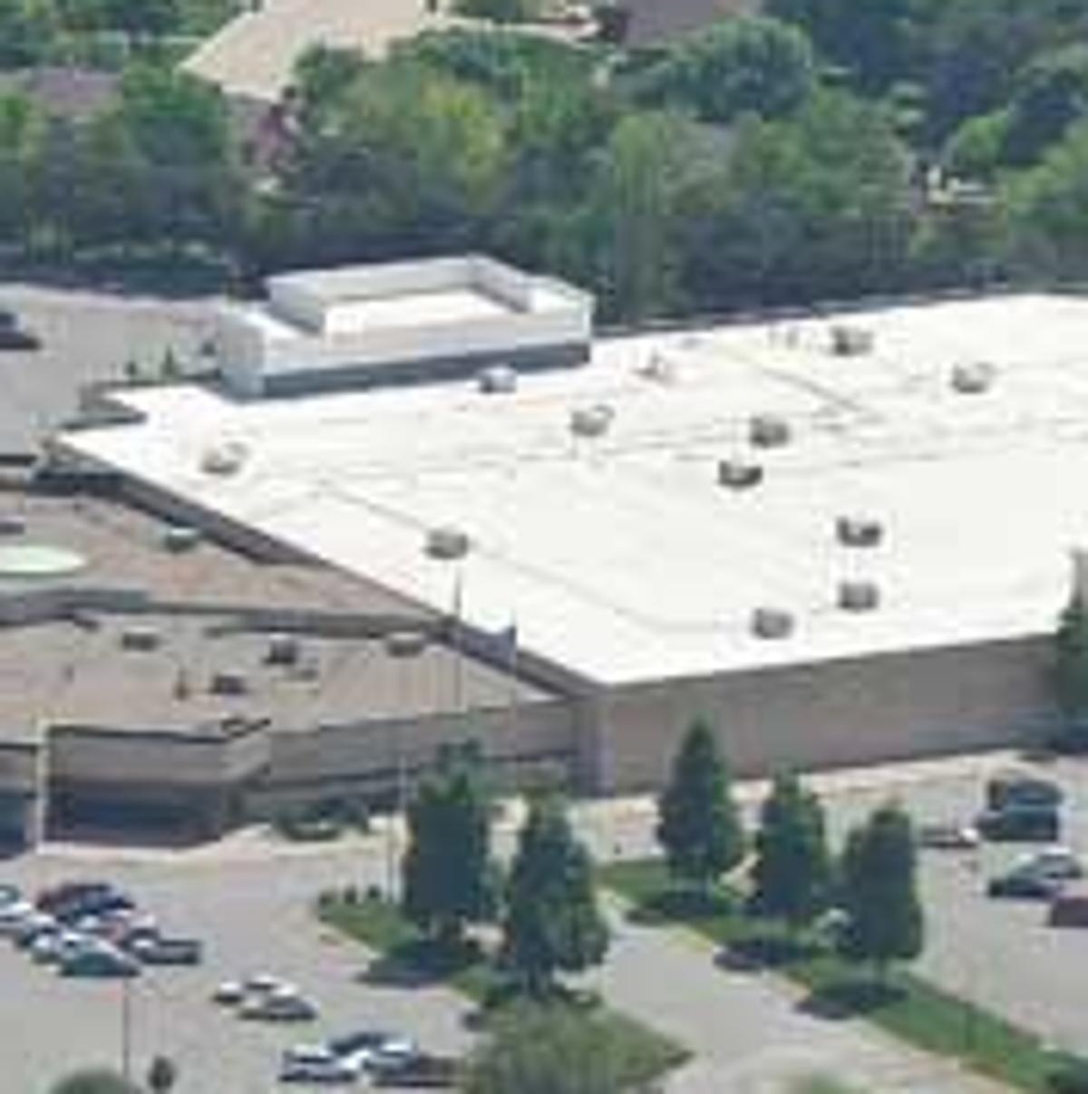 Sitting At 98 Percent Capacity The Hilltop Mall Has 40 Stores A