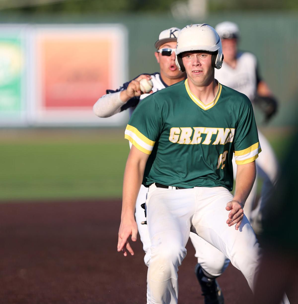 7-28-19 Kearney vs Gretna BB011 Run-down.jpg