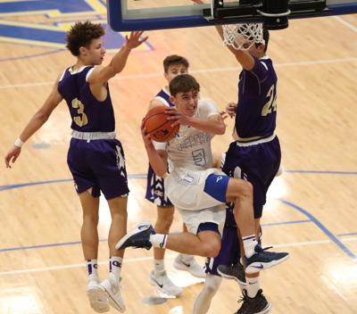 Kearney High S Bearcats Come Alive In Win Over Grand Island