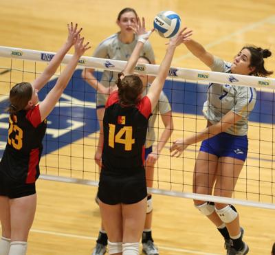 Loper Volleyball Team Setting Out To Remove Sting Of 2018 Finish