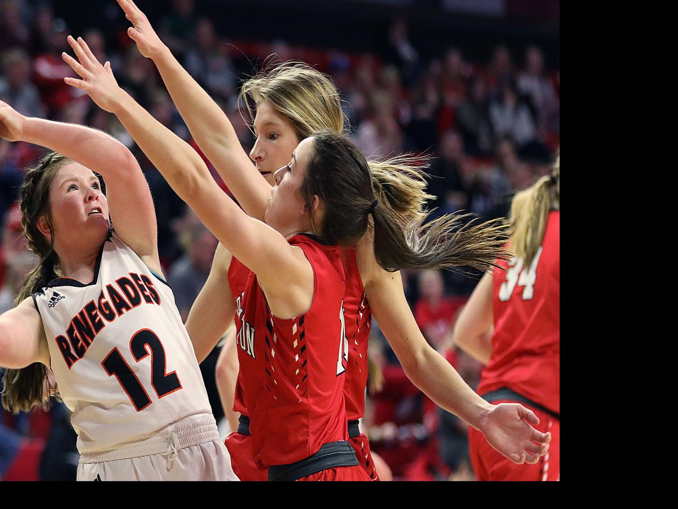 Cadee Nichols Sparks Pleasanton To Semifinal Victory Over Cwc