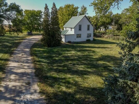 3 Bedroom Home in Wood River - $500,000