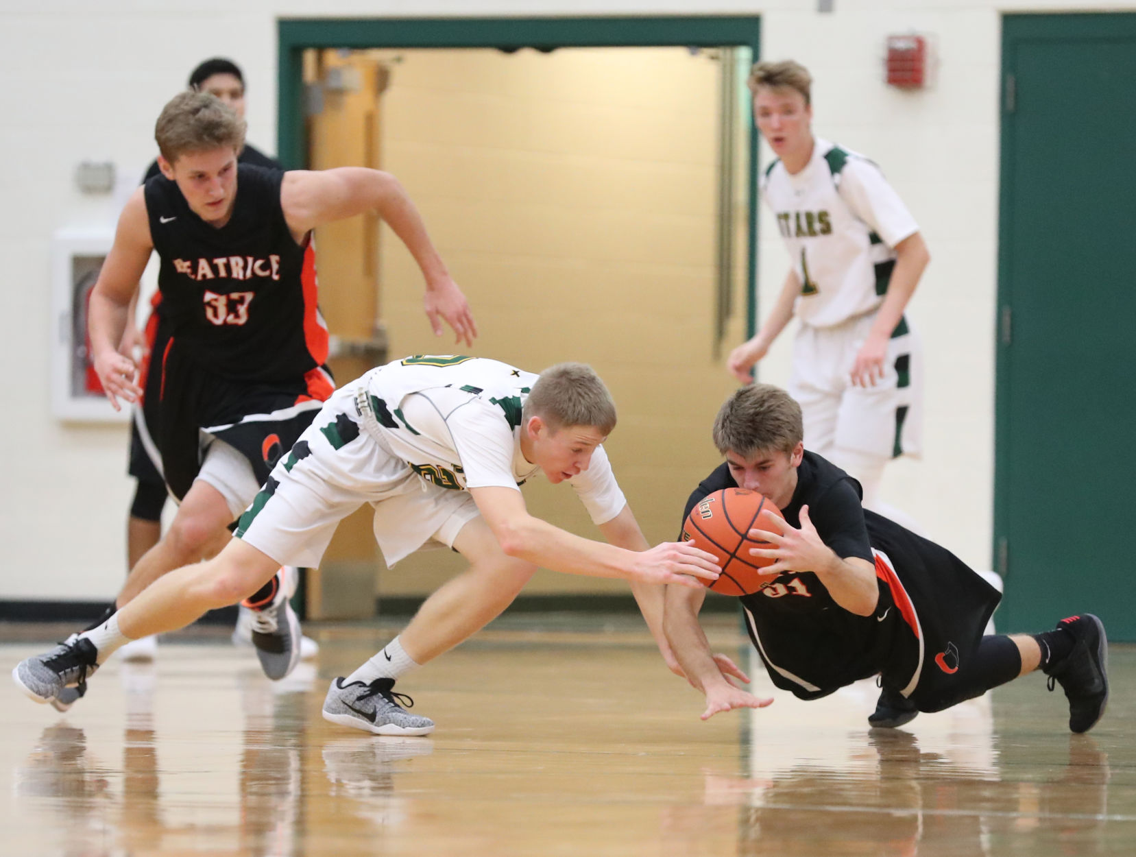 Kearney Catholic s struggles in loss against Beatrice