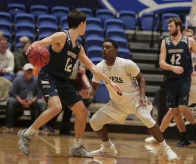 Exceeding Expectations Loper Men S Basketball Team Passes Last