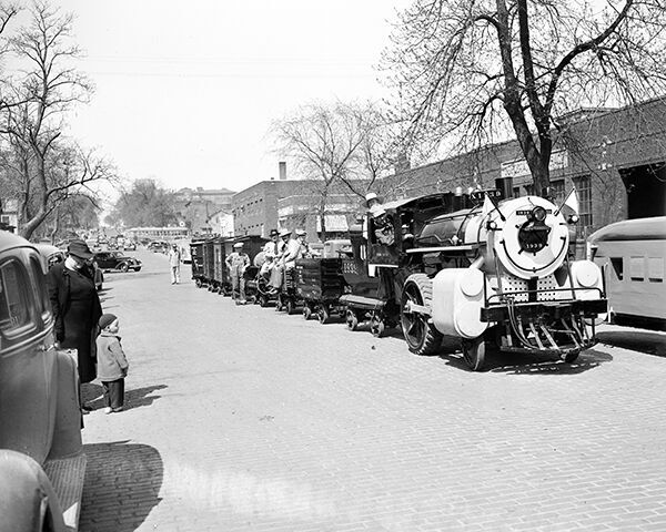 Union Pacific World Premiere in Omaha, 1939