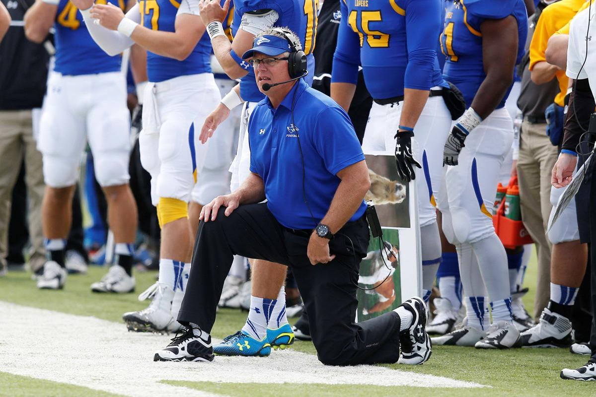 Then & Now: Darrell Morris proud of success Lopers had during his tenure