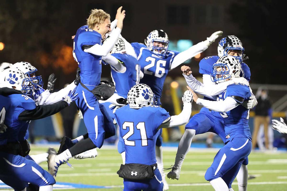 Kearney High fans, players relive final 20 minutes of win over Creighton Prep | Kearney High