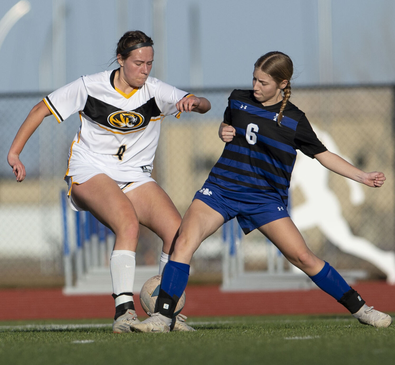 Kearney High girls soccer team’s Defensive Mastery Secures 1-0 Win Over Fremont