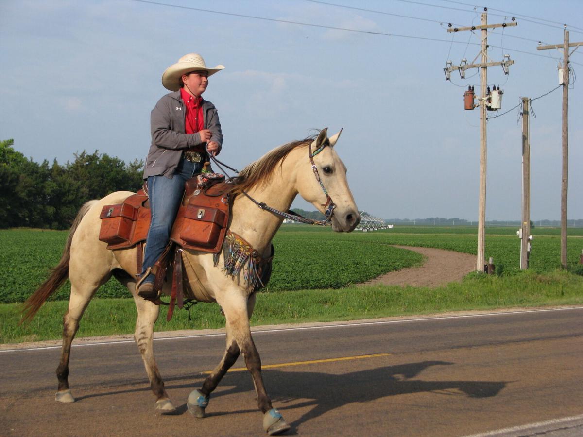 Pony Express rides into Kearney