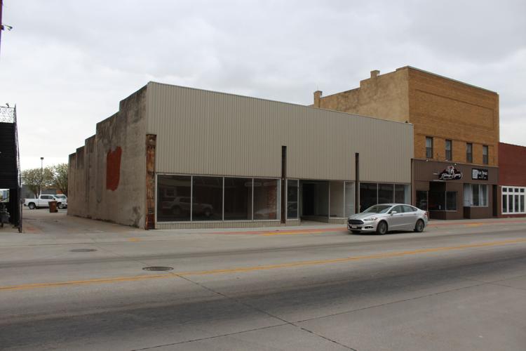 Holdrege residents aim to beautify downtown with sculpture garden