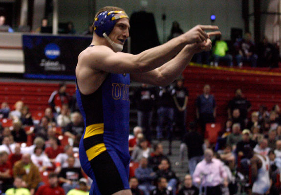 Lopers’ Derek Ross goes out with a win