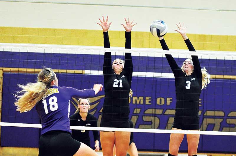 KHS volleyball opens season with comeback win against Holdrege