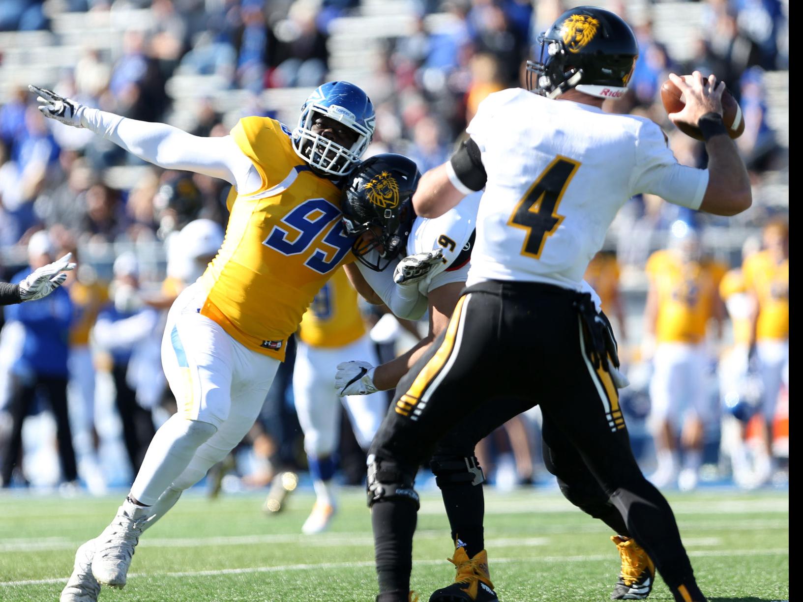 Nfl Bound Unk S Hinwa Allieu Signs As An Undrafted Free Agent