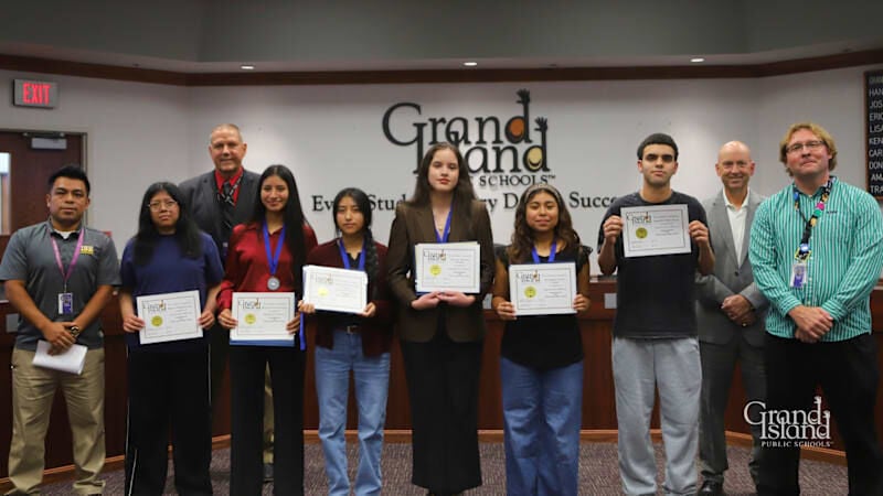 10 GISH Students Earn Nebraska Seal of Biliteracy