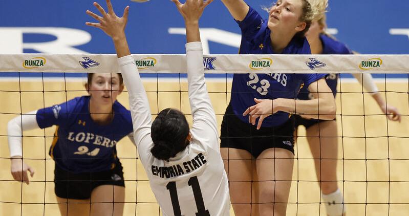UNK volleyball team rolls to sweep of Emporia State