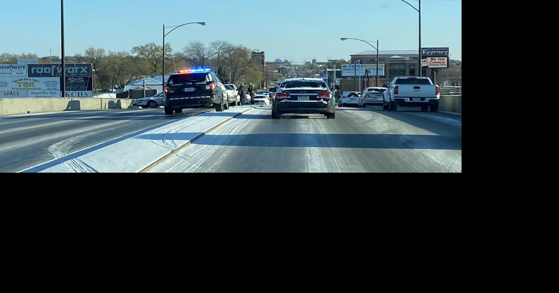 Multivehicle crash temporarily closes Kearney's Second Avenue overpass