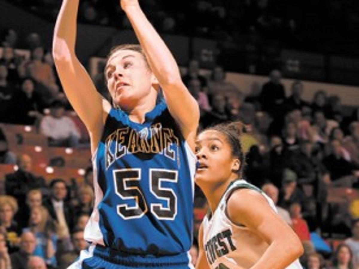 Southwest Fights Off Bearcats Rallies Area Sports Kearneyhub Com