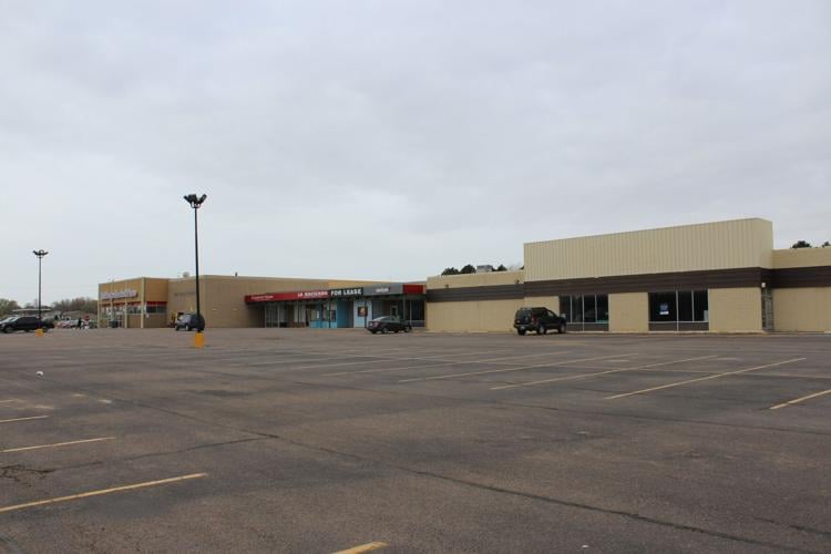 Holdrege Market Place to close this summer