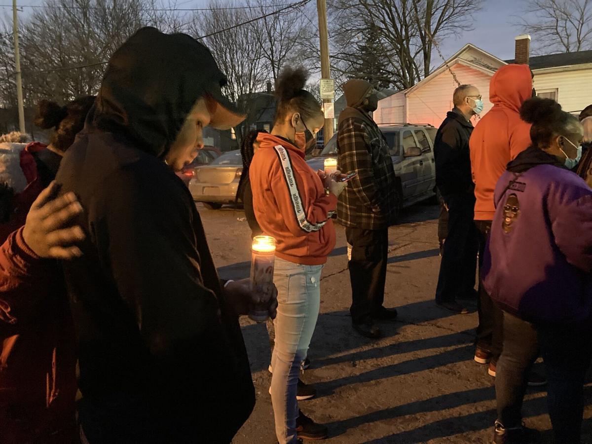 Friends and family gather to remember Kiaris "Keyz" Avant