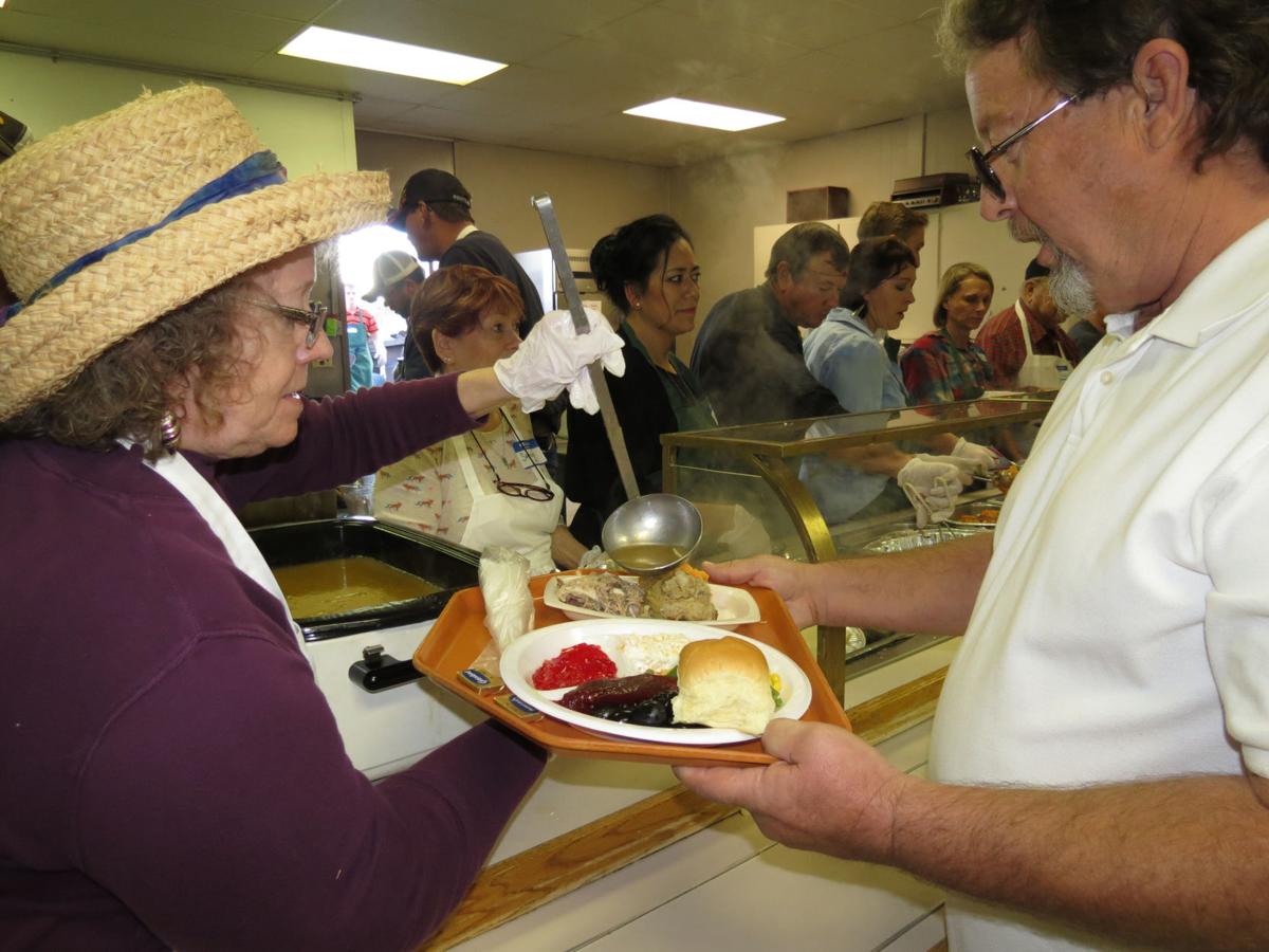 Kearney Area Concerned Citizens Serving Free Thanksgiving Dinner Local News Kearneyhub Com