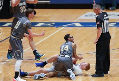 Loper Men Hold On To Beat South Dakota Mines Unk Kearneyhub Com