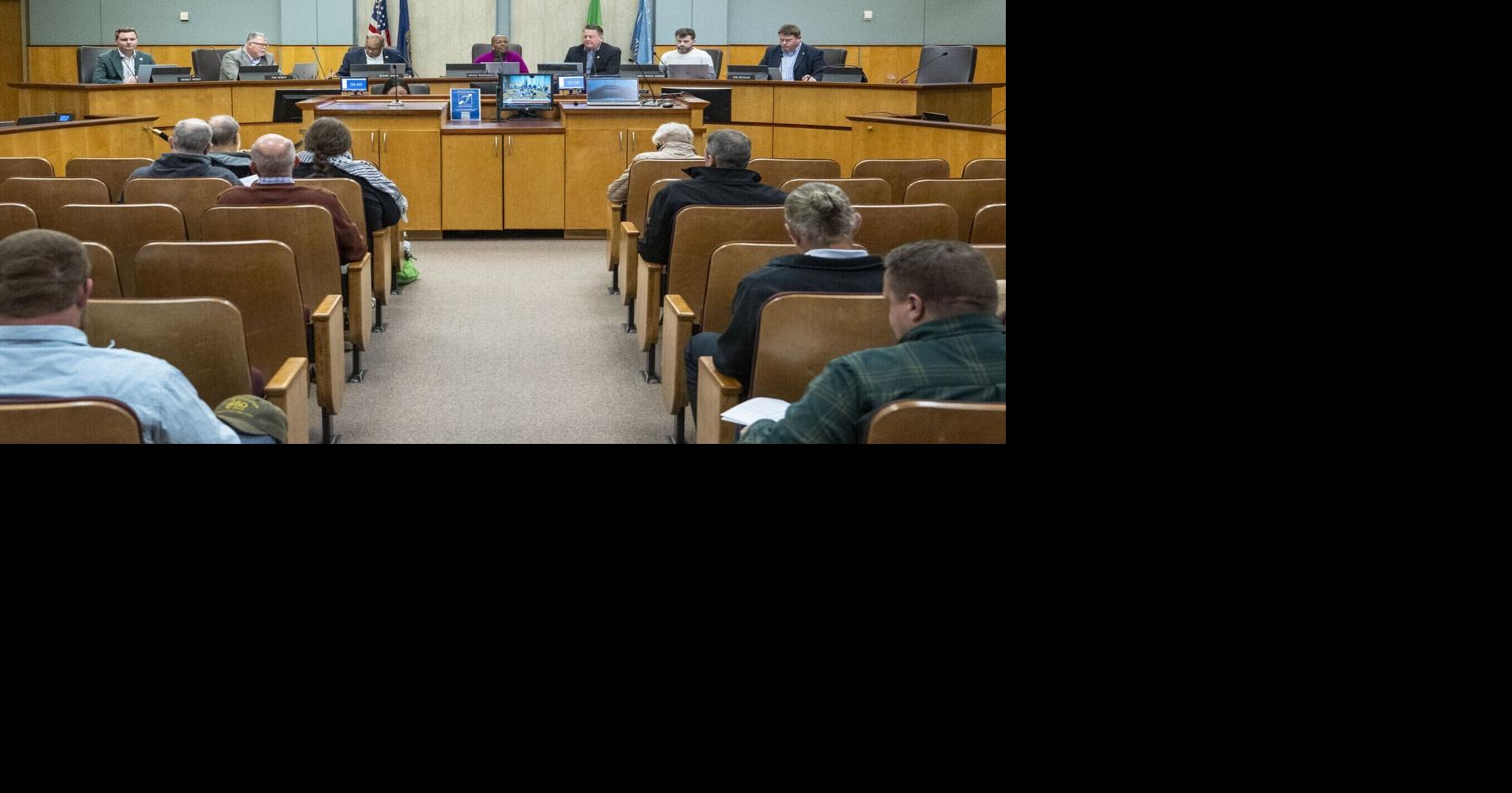 Dozens back Bowers’ plan to restore voter-approved minimum wage terms in Lincoln
