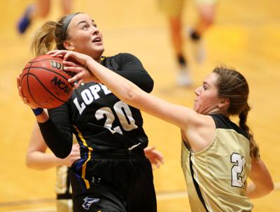 Loper Women S Basketball Team Holds Off Mountain Lions To Wrap Up