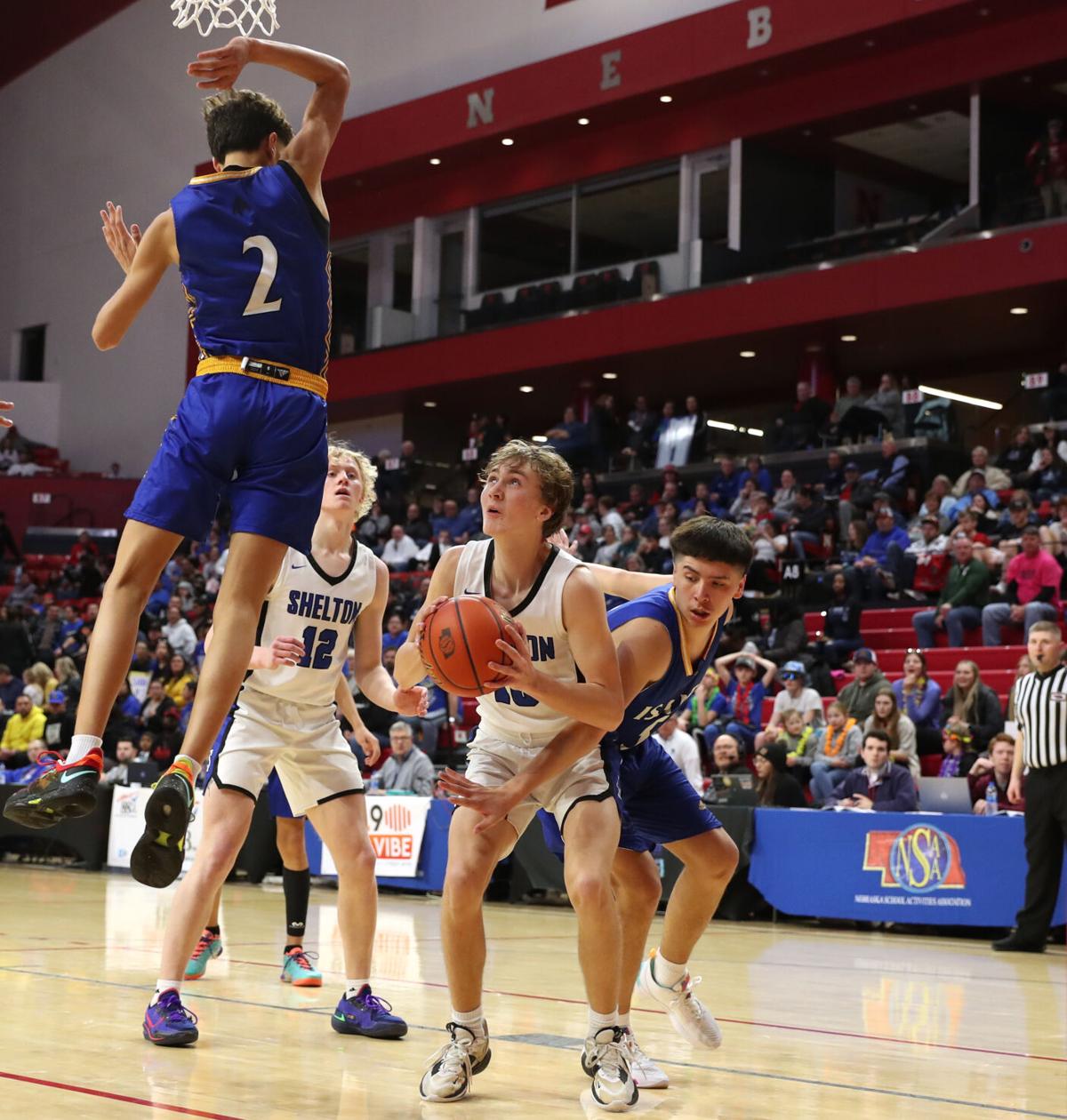 State basketball: Shelton captures late victory over Santee