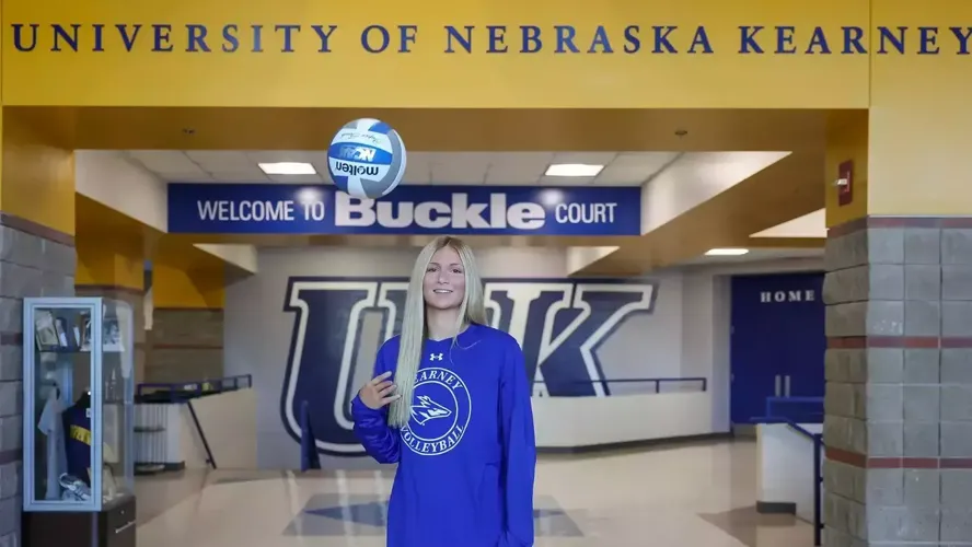 Schmedding Goes from Rival to Key Player for UNK Volleyball