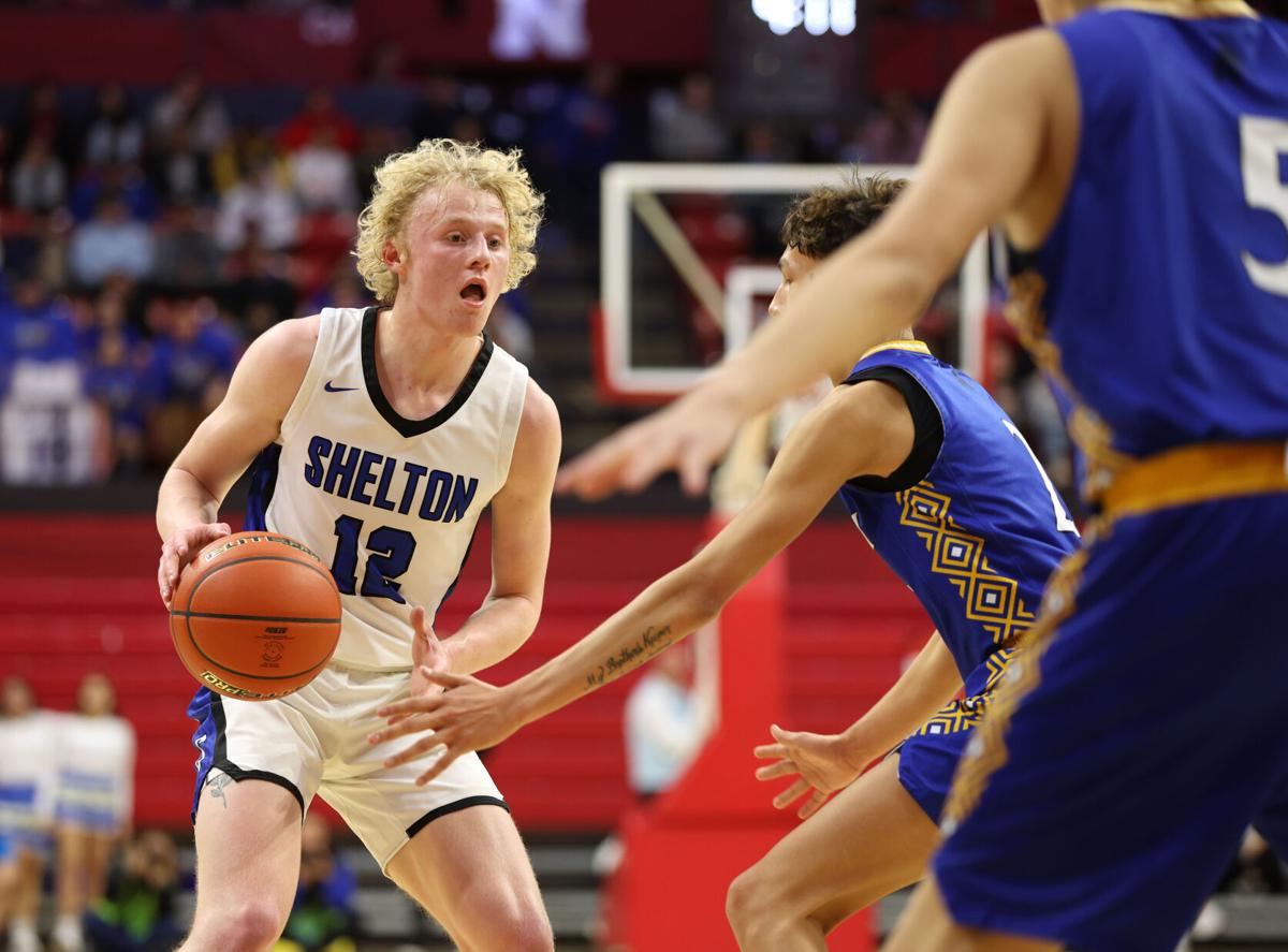 State basketball: Shelton captures late victory over Santee