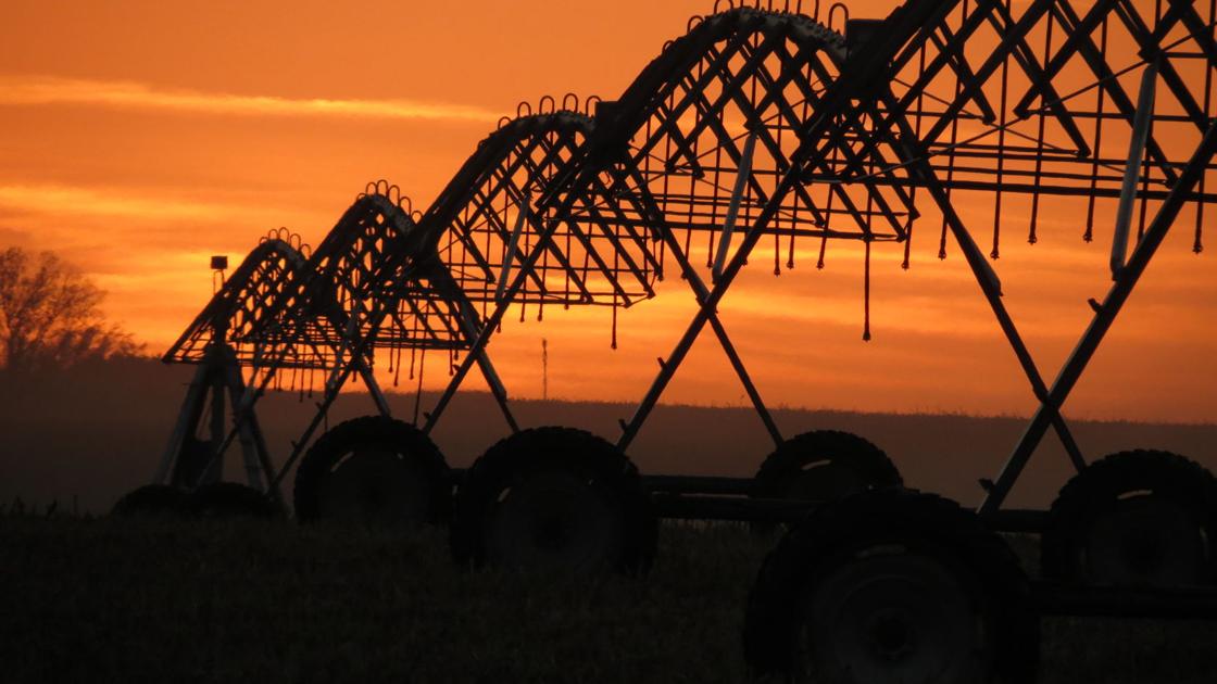 LRNRD project linking irrigators’ phones to flowmeters - Kearney Hub