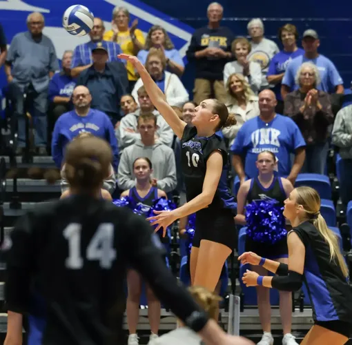 #5 Lopers Win in Five Sets Again in St. Joe, Rallying Past the #7 Griffs