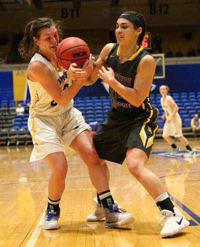 Furious Finish Lifts Unk Women Over Missouri Western Unk