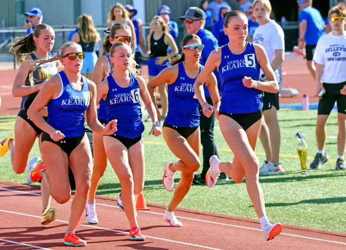 Final Home Meet Moved to Sunday; Discus Saturday Afternoon