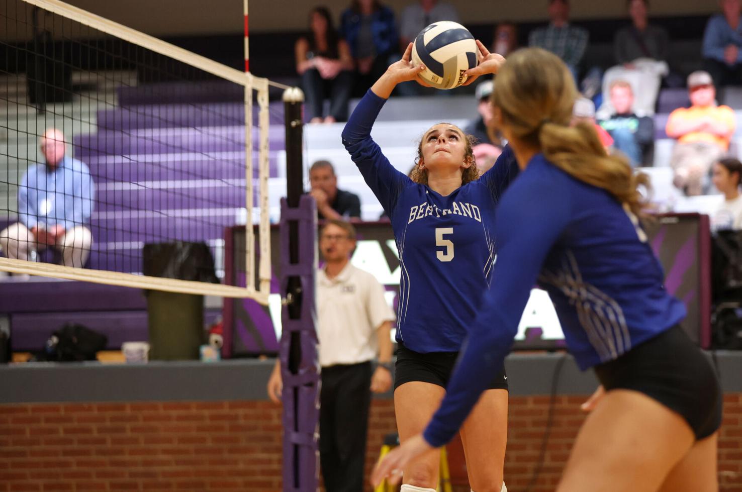 Photos Axtell and Bertrand volleyball
