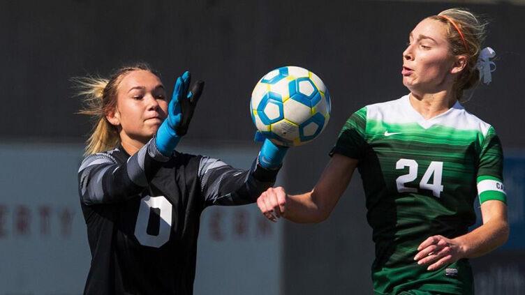 Gretna too much for Kearney High, end Bearcats season at 12-6
