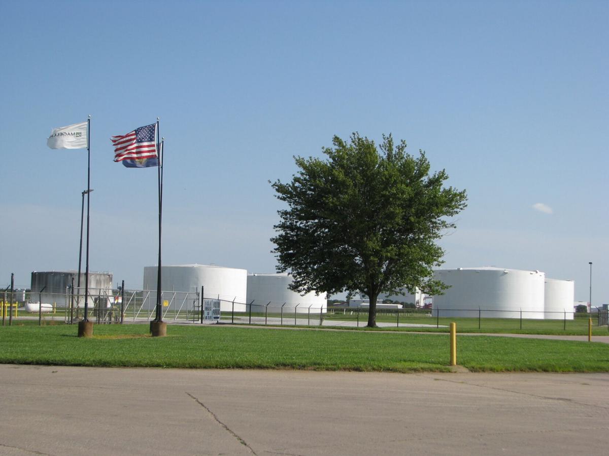 Magellan Terminal (Photo).JPG