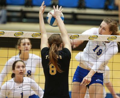 Fort Hays State University Volleyball Women S Volleyball Vs