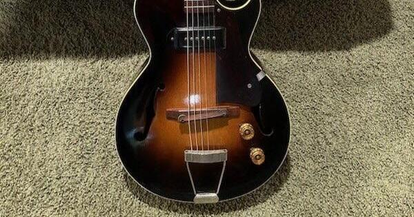 Listen to 'This Ol’ Guitar' with Karen Lee Ussary