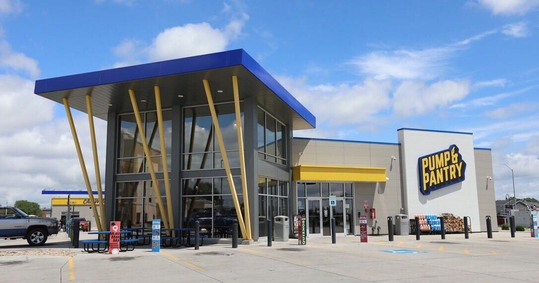 21 Hy-Vee Fast & Fresh stores sold to Pump & Pantry