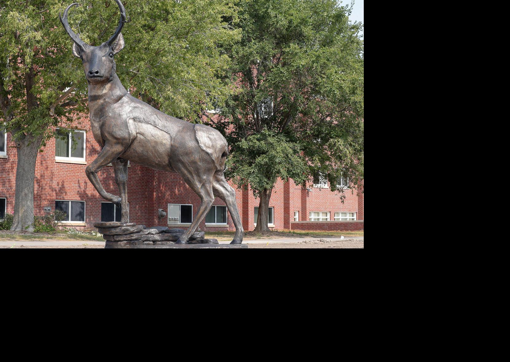 UNK grad creates new antelope sculpture, 'The Loper,' for ...